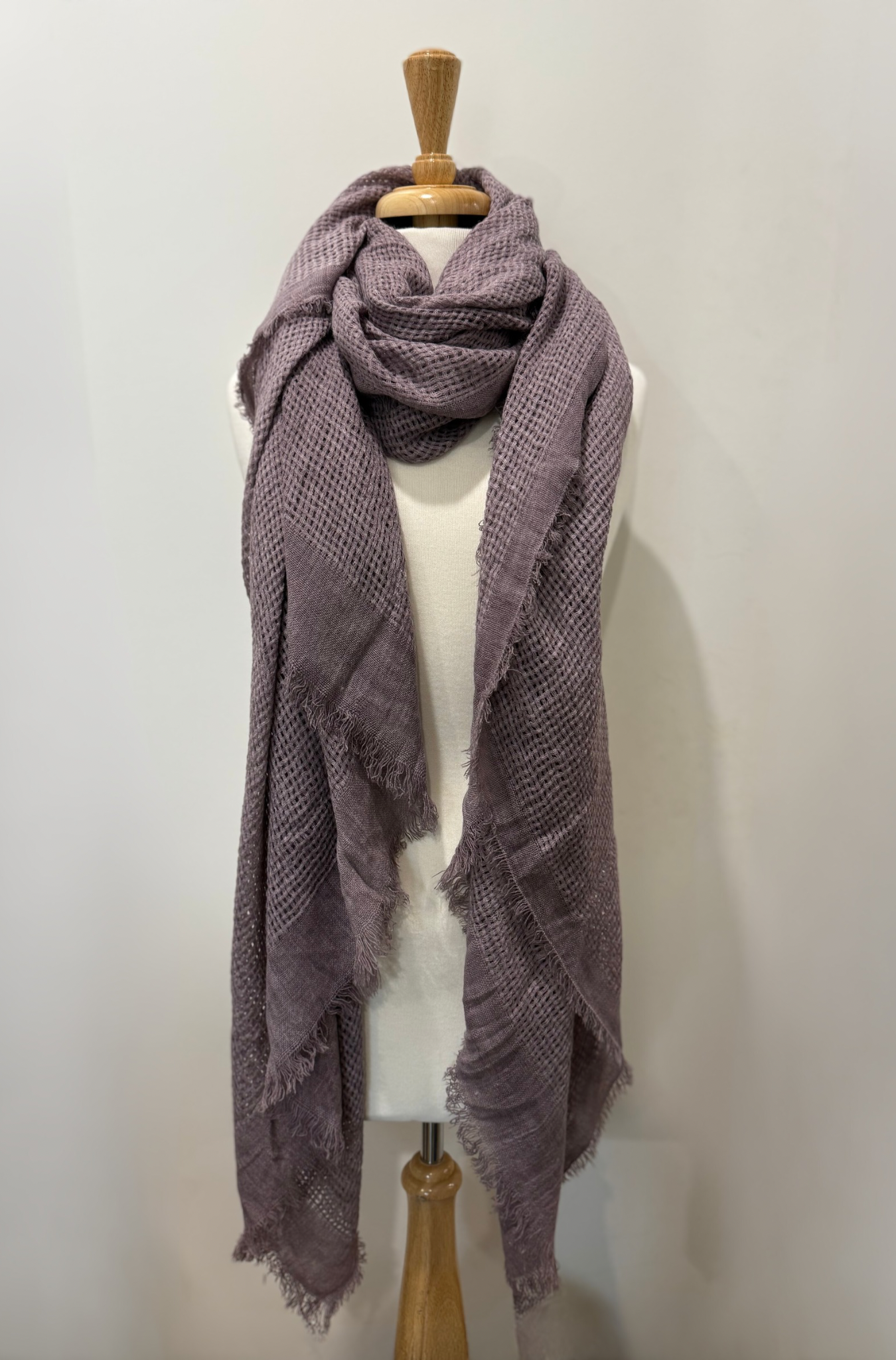 Larsa Scarf