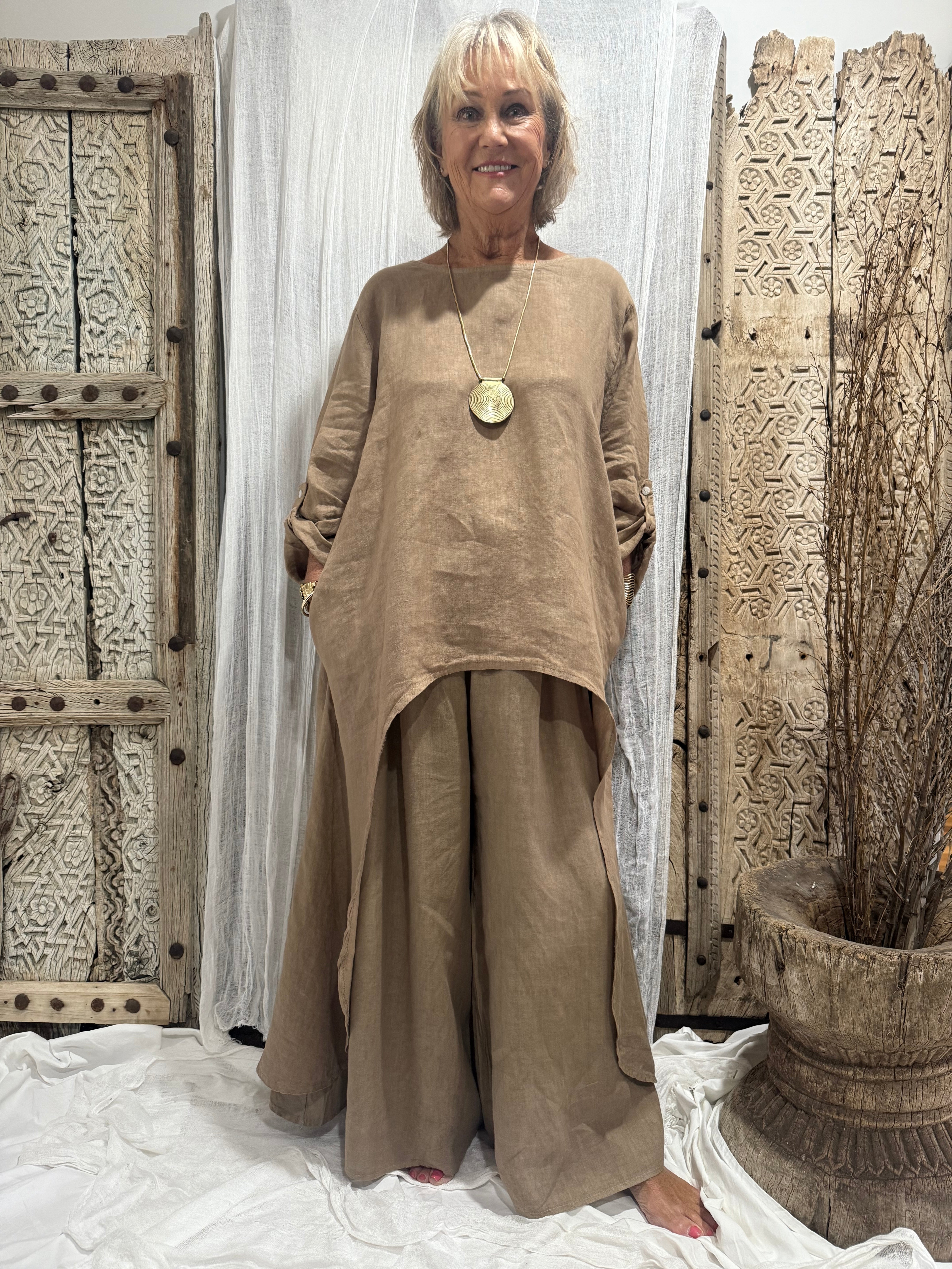 Annika Linen Top