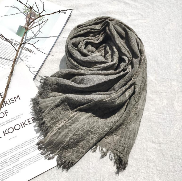 Scarf - Dark Beige Threads