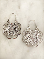 Jewellery - Earrings - Modern Flower. Silver.